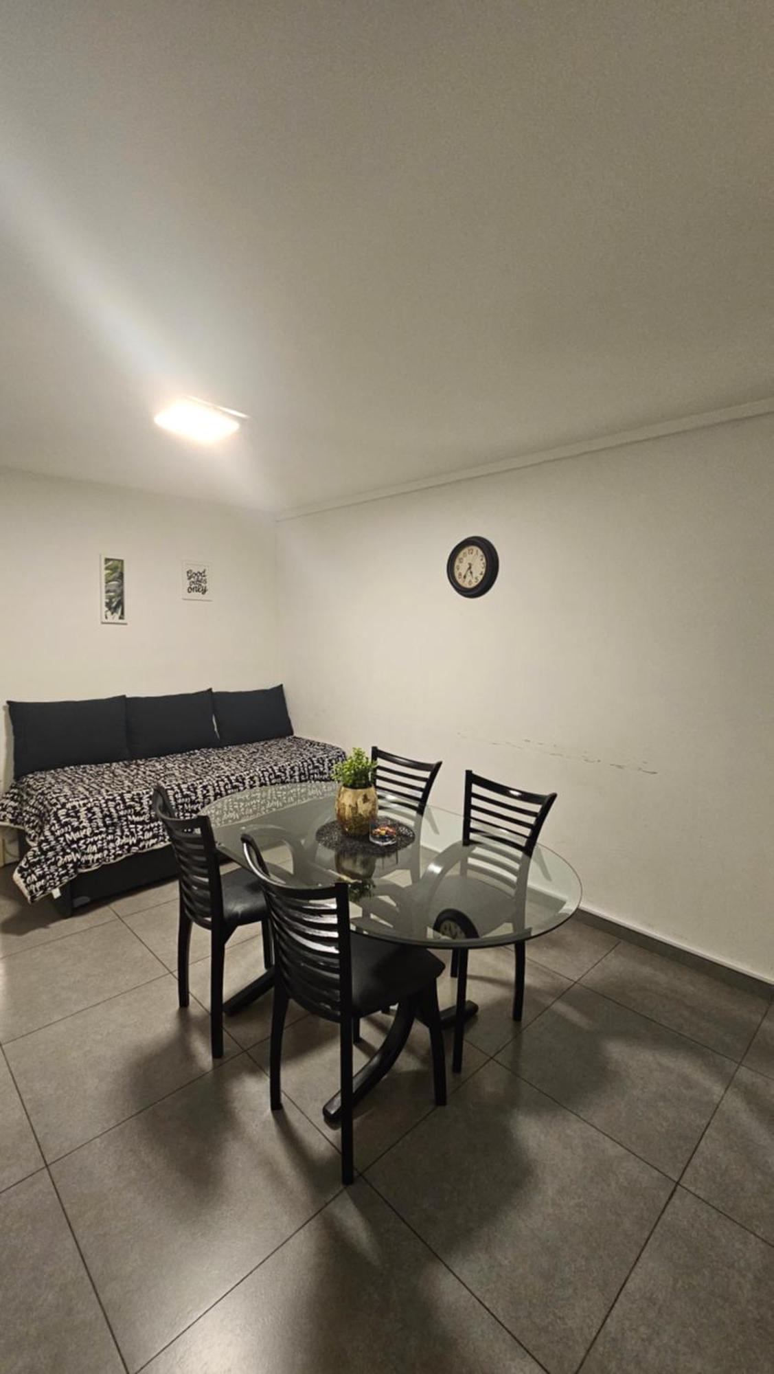 Apartamento HOUSING CORDOBA - Laprida Exterior foto